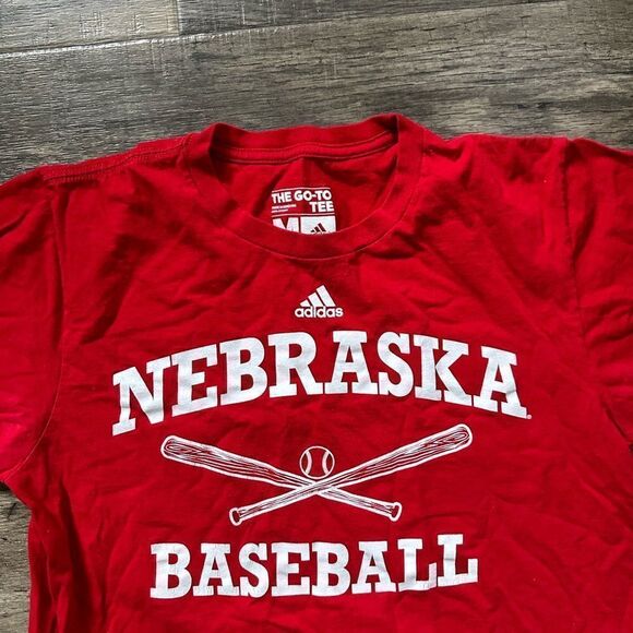 MENS ADIDAS NEBRAKA HUSKER BASEBALL T-SHIRT SIZE MEDIUM - Picture 2 of 2